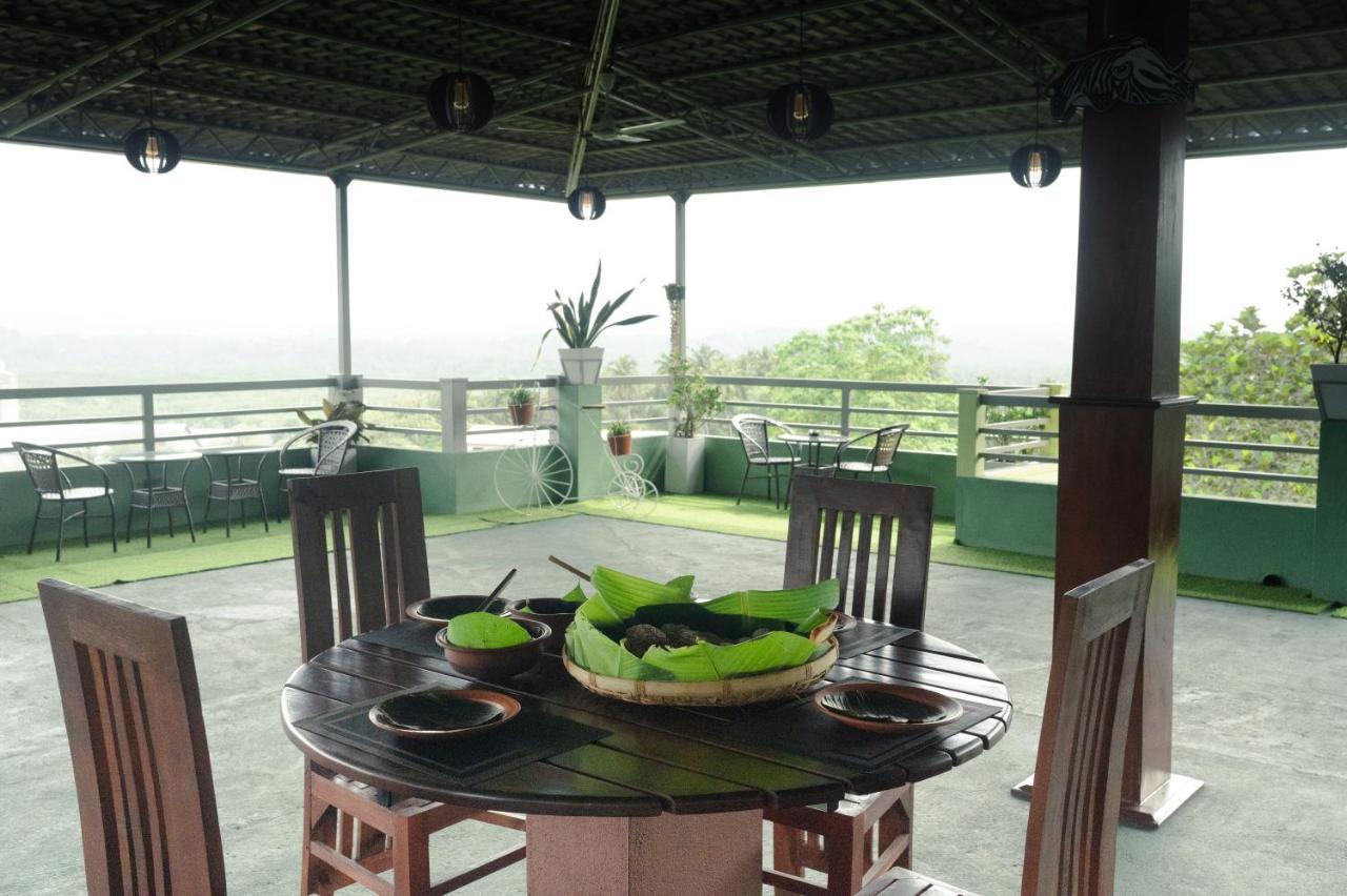 Mount Rich Rumassala Hotel Unawatuna Exterior photo